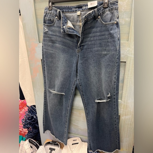 Style & Co Curvy Wide Leg Jeans - Picture 1 of 3